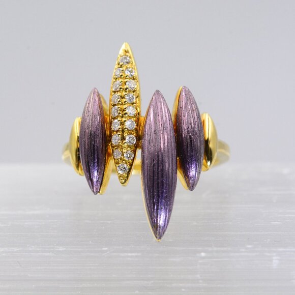 18K Vintage Purple Enamel Ring With Pave Set Diamonds - Picture 4 of 10